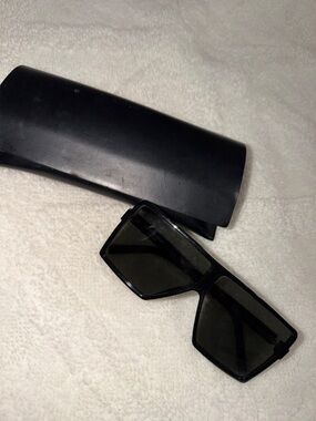 Yves Saint Laurent Black Rectangular Sunglasses